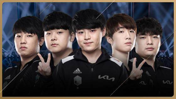 方面做出了 方面做出了